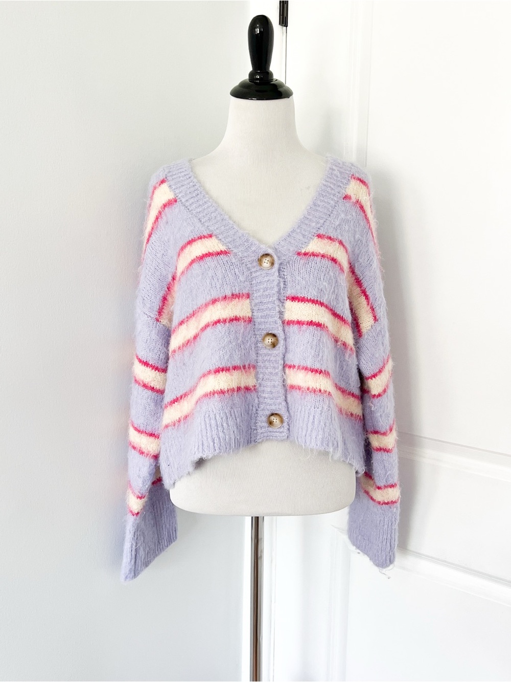 l*space Lilac Fuzzy V-Neck Striped Button Cardigan - Medium